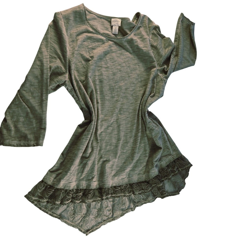 Zenergy Chico's Green Heathered 3/4 Sleeve Top Lace Trim Ruffle Asymetric Size 2